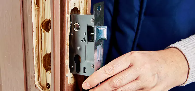 Garage Door Lock Replacement Brooklyn